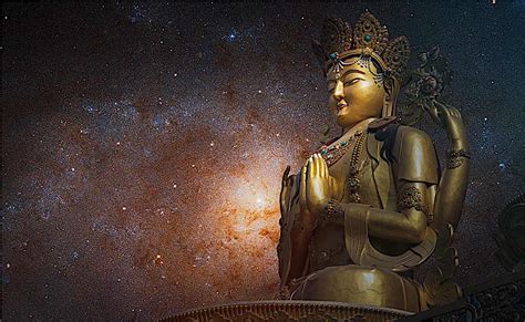 The Bodhisattva Avalokiteshvara – An Enchanting Fusion of Devotion and Serenity!